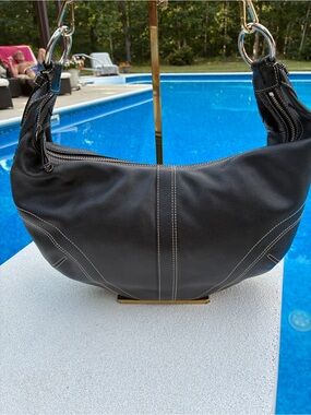 Coach Soho 10032 Black Leather Hobo Shoulder Bag Contrast Stitching Y2K